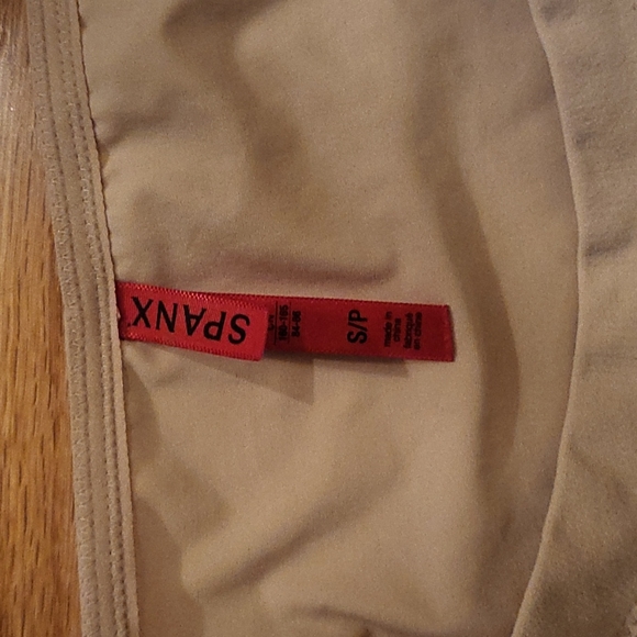 Spanx scoop front cami shapewear top - Picture 2 of 3